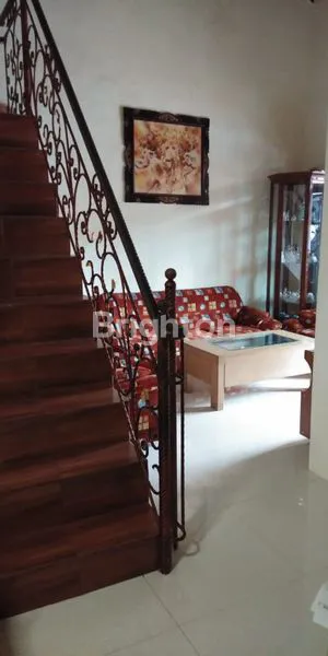 image RUMAH 2 LANTAI NYAMAN DI PESANGGRAHAN (3)