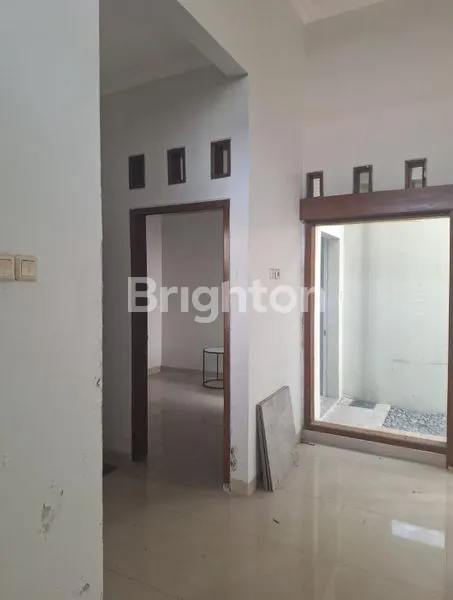 image PAULAN, COLOMADU, KARANGANYAR, RUMAH MINIMALIS MODERN, AREA PERUMAHAN, DENGAN NUANSA TENANG DAN NYAMAN (7)