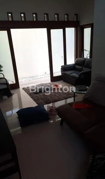 image PAULAN, COLOMADU, KARANGANYAR, RUMAH MINIMALIS MODERN, AREA PERUMAHAN, DENGAN NUANSA TENANG DAN NYAMAN (2)