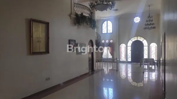 image RUMAH MEWAH LT 1500M² DEKAT BANDARA PEKANBARU (4)