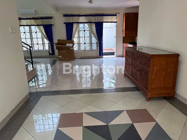 image SEWA RUMAH MEWAH DI LINGKUNGAN ELITE BALIKPAPAN BARU  (3)