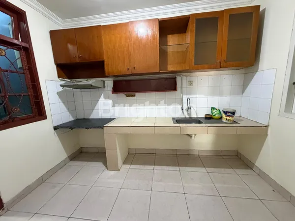 image SEWA RUMAH MEWAH DI LINGKUNGAN ELITE BALIKPAPAN BARU  (5)