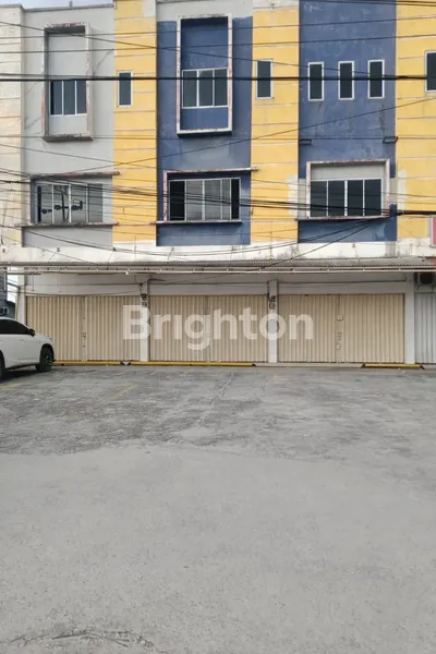 DI JUAL RUKO 3 PINTU DI H.R. SUBRANTAS, PANAM