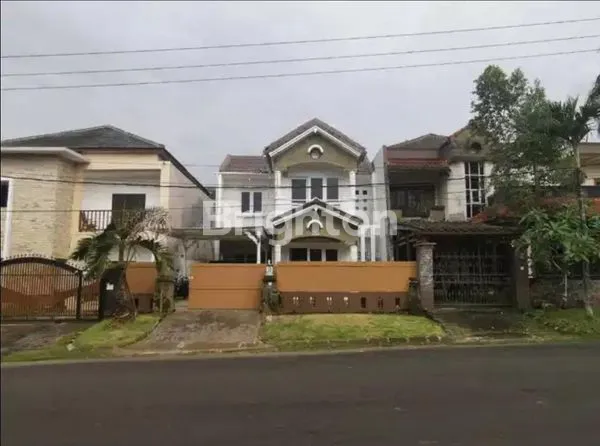 RUMAH MEWAH PURI GADING JIMBARAN