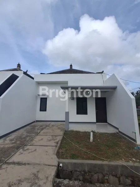 image RUMAH MINIMALIS MODERN SIAP HUNI DI SELEMADEG TABANAN (1)