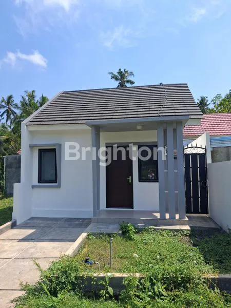 image RUMAH MINIMALIS MODERN SIAP HUNI DI SELEMADEG TABANAN (2)