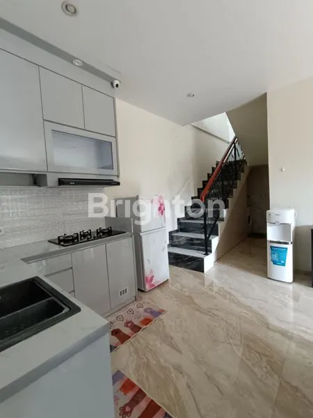 image RUMAH SIAP HUNI 2 LANTAI FULL FURNISHED – RENON, BEBAS BANJIR (7)