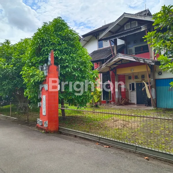 RUMAH KLASIK  TANAH LUAS DI KAWASAN UNTAN KOTA PONTIANAK
