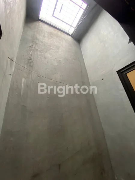 image RUMAH DI JUAL DEKAT PASAR - PUSKESMAS - PUSAT KULINER (2)