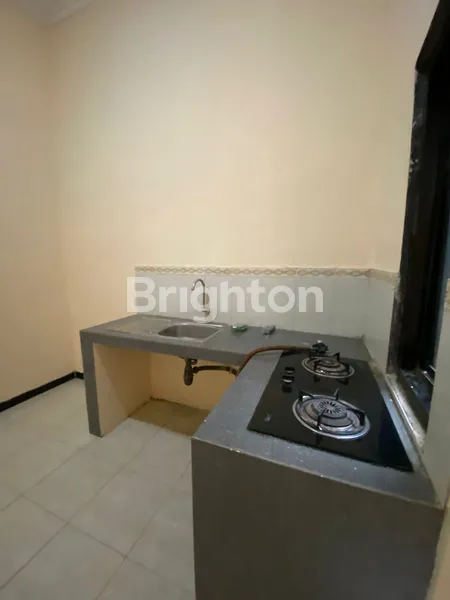 image RUMAH DI JUAL DEKAT PASAR - PUSKESMAS - PUSAT KULINER (6)