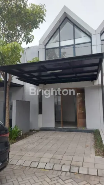 image UNDER 1M RUMAH BARU 2 LANTAI ROYAL RESIDENCE 2 MENGANTI (1)