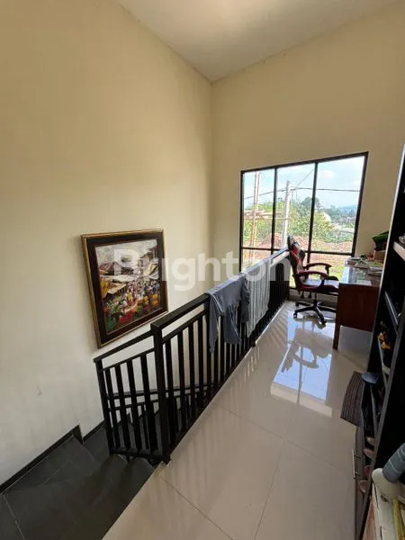 image DIJUAL RUMAH PREMIUM 2 LANTAI (4)