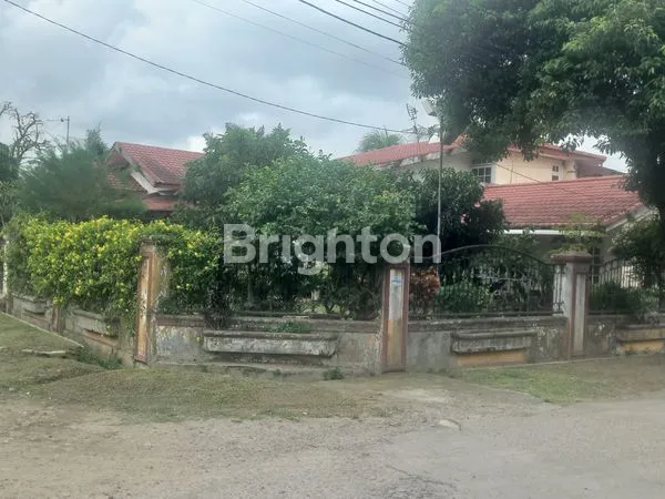 image RUMAH LUAS 625M² DI MEDAN BARU, STRATEGIS DEKAT FASILITAS (3)