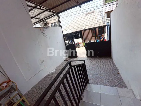image RUMAH 3 LT FURNISH KAVLING POLRI JELAMBAR JAKARTA BARAT (3)