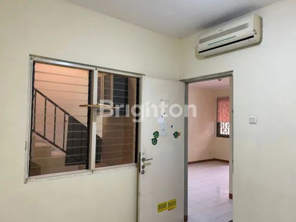 image RUMAH 1 ½ LANTAI SIAP HUNI METRO PERMATA 1 KARANG TENGAH (7)