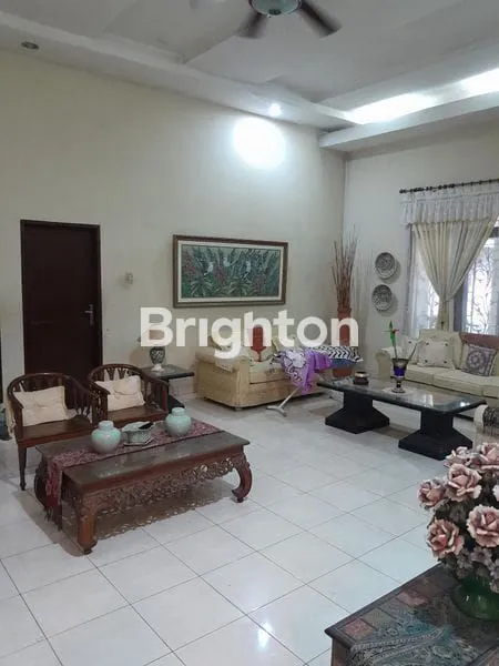 image RUMAH MEWAH DI KOMPLEK TVRI MEDAN (5)