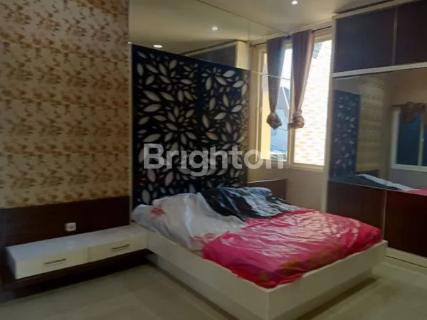 image HOT LISTING FULL FURNISHED  RUMAH BARU PERMAI SELATAN SURABAYA (7)