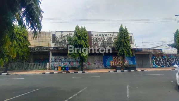 image DISEWAKAN: TOKO STRATEGIS DI JL. BRAWIJAYA, KEDIRI (7)