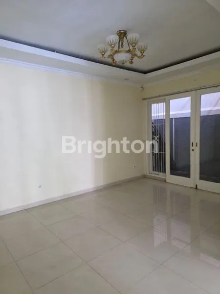 image RUMAH MEWAH 5 KT DI MEGA MAS CINERE, LT 360M² (5)