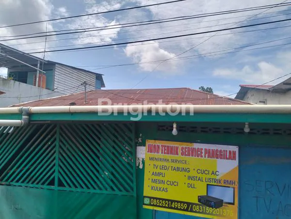 image RUMAH STRATEGIS DI JL SOEKARNO HATTA, 3 LANTAI, LT 375M² (2)