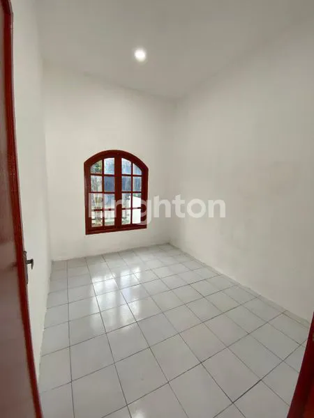 image RUMAH SIAP HUNI DI GRAND RESIDENCE SETU, AKSES TOL MUDAH (4)