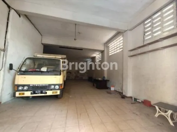 image MURAH RUMAH USAHA SIAP PAKAI 2 LANTAI KARAM GAYAM, LOKASI STRATEGIS DALAM KOTA BISA UNTUK KANTOR, SUPERMARKET DLL  (2)