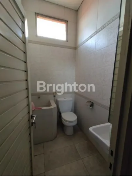 image MURAH RUMAH USAHA SIAP PAKAI 2 LANTAI KARAM GAYAM, LOKASI STRATEGIS DALAM KOTA BISA UNTUK KANTOR, SUPERMARKET DLL  (8)