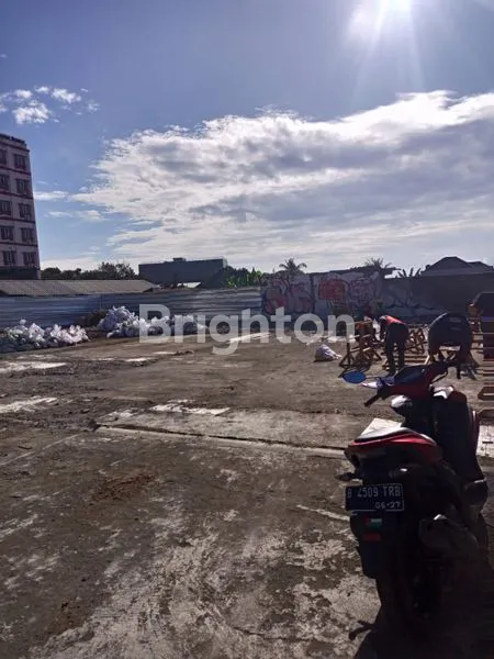 image TANAH STRATEGIS DI PINGGIR JALAN UTAMA DEKAT TOLL (2)