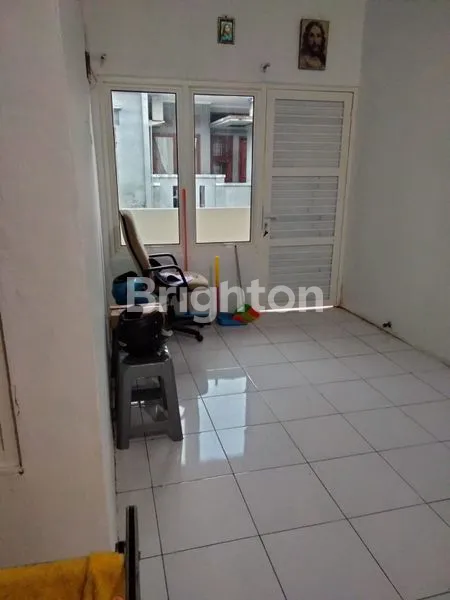 image RUMAH BEBAS BANJIR DI TANAH MAS DEKAT KE MANA MANA KEPUSAT KOTA SEMARANG (5)