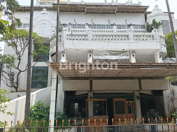 image GEDUNG IKONIK DI JANTUNG KOTA SURABAYA JL PAHLAWAN LOKASI PREMIUM  – KAWASAN HERITAGE & PUSAT AKTIVITAS KOTA  (1)