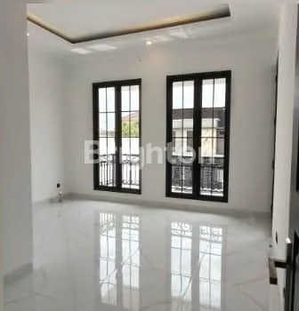 image BARU GRESS ARAYA 2 AMERICAN CLASSIC MEWAH (2)