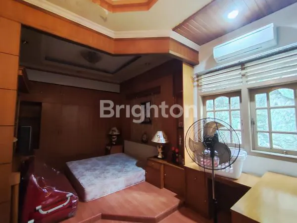 image RUMAH STRATEGIS SIAP HUNI DI TENGAH KOTA MAKASSAR (4)