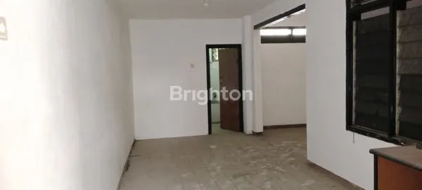 image SEWA RUMAH LOKASI STRATEGIS DI KANDANGAN (5)