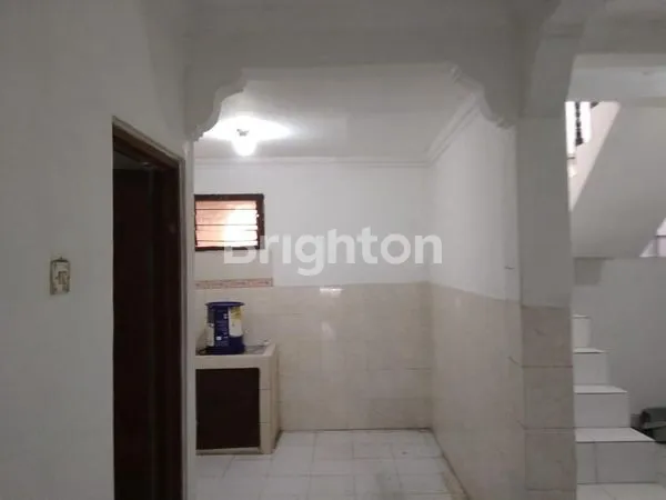 image RUMAH 2 LANTAI SHM DI KOMPLEK SEKRETARIAT NEGARA, CEMPAKA PUTIH (4)