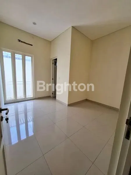 image RUMAH MINIMALIS DARMO PERMAI UTARA BARU SELESAI RENOVASI. (4)