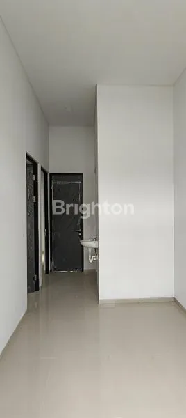 image RUMAH 1 LANTAI BARU GRESS WONOREJO SELANGKAH KERAYA MERR (2)