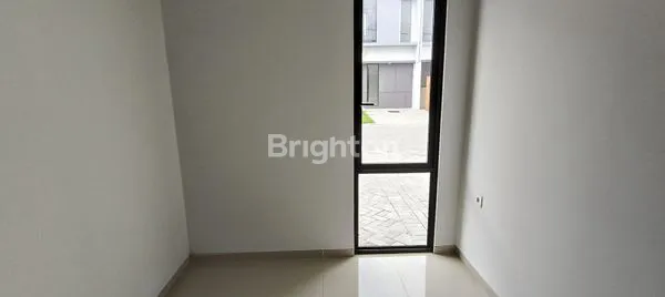 image RUMAH 1 LANTAI BARU GRESS WONOREJO SELANGKAH KERAYA MERR (3)