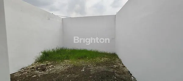 image RUMAH 1 LANTAI BARU GRESS WONOREJO SELANGKAH KERAYA MERR (7)