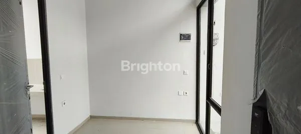 image BUTUH JUAL CEPAT\\\\\\\' RUMAH 1 LANTAI HOOK WONOREJO SELANGKAH KE RAYA MERR (2)