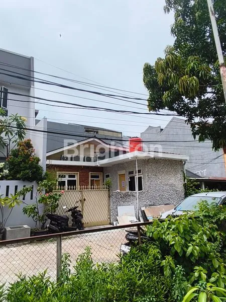 image RUMAH DI KELAPA GADING SIAP HUNI (1)