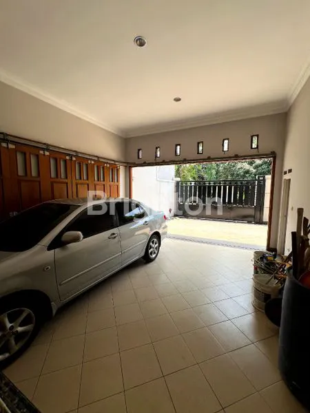 image RUMAH MEWAH KAWASAN EXCLUSIVE (7)