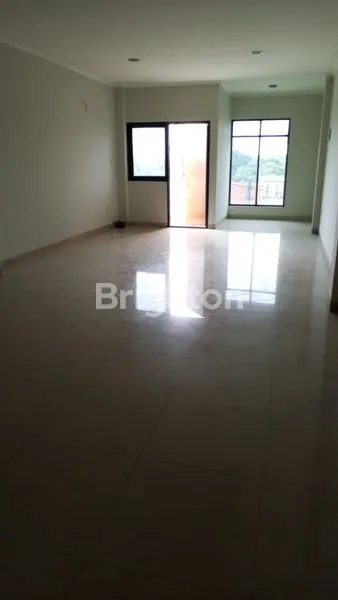 image PANCORAN MAS - RUKO EKSKLUSIF 3,5 LANTAI - TANAH 86 M2 & BANGUNAN 200 M2 - DEPOK (3)