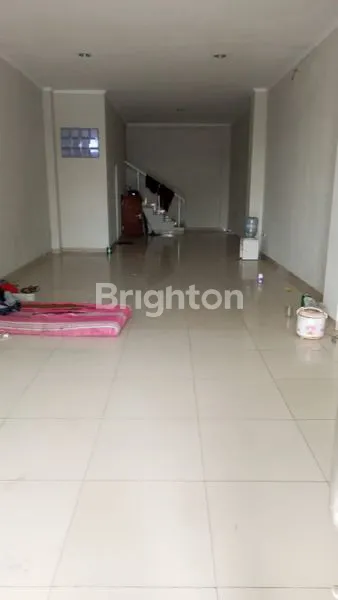 image PANCORAN MAS - RUKO EKSKLUSIF 3,5 LANTAI - TANAH 86 M2 & BANGUNAN 200 M2 - DEPOK (6)