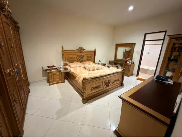 image RUMAH GAYUNGSARI DEKAT MASJID BESAR MASJID AGUNG, DEKAT SEKOLAH, DEKAT MALL 	 (5)