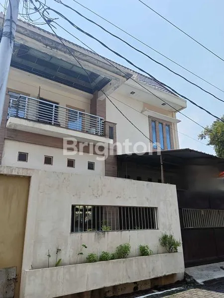 RUMAH BAGUS 2 LANTAI STRATEGIS DI TENGAH KOTA SEMARANG TIMUR