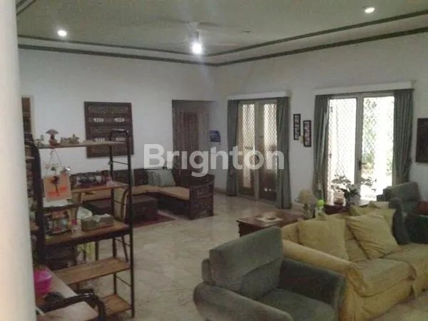 image RUMAH LUAS STRATEGIS DI JALAN ABDUL MAJID, CIPETE (3)