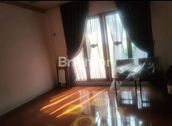 image RUMAH MEWAH SHM 520M² DI DEPOK (6)