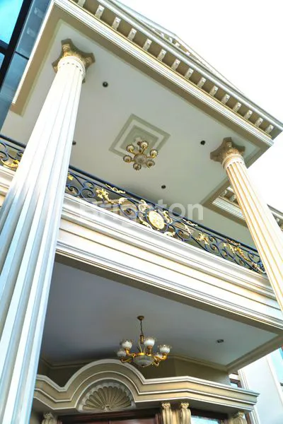 image RUMAH MEWAH MEDITERANIA DI PIK, 2 LANTAI SIAP HUNI FULL FURNISHED (8)