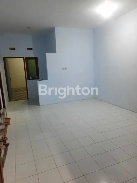 image RUMAH SIAP HUNI 2KT DI SURYA RESIDENCE, BUDURAN (4)