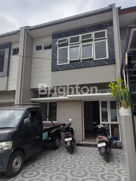 image DIJUAL RUMAH BARU 2 LANTAI EKSKLUSIF – PENUMPING, TENGAH KOTA SOLO (2)